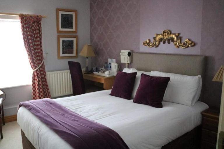New Park Hotel Athenry Extérieur photo