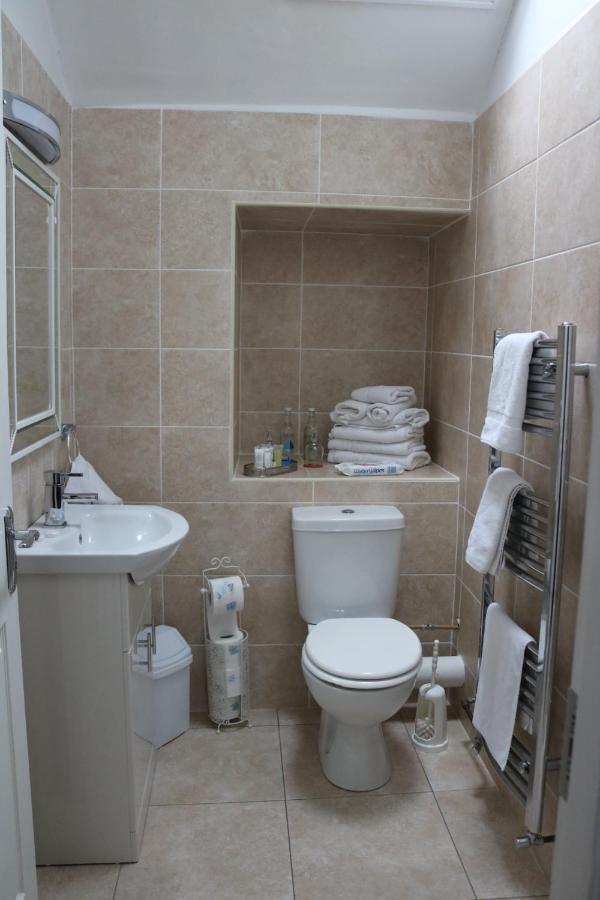 New Park Hotel Athenry Extérieur photo