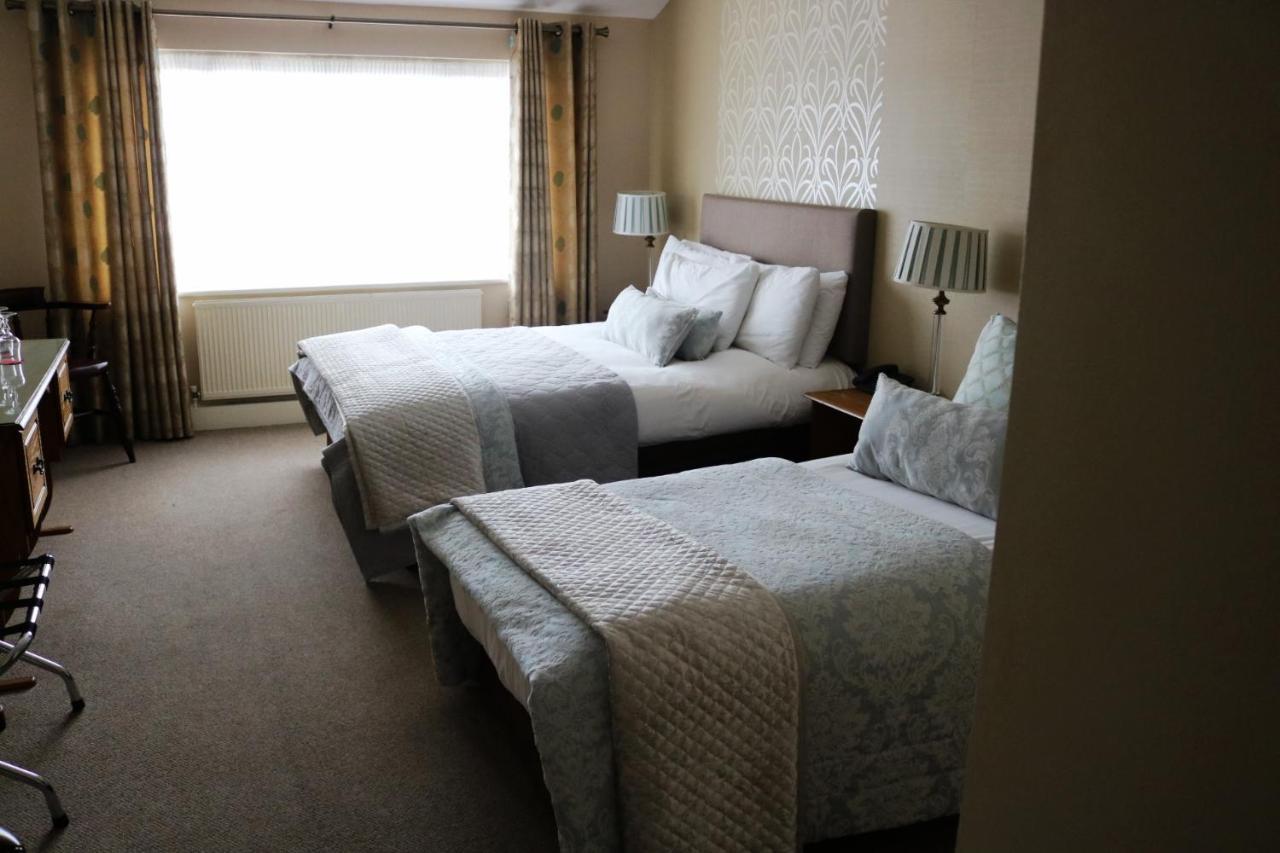 New Park Hotel Athenry Extérieur photo